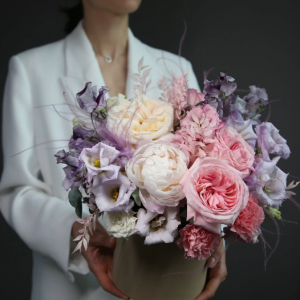Elegant Calla Lily Vase